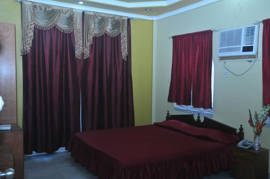 New Hotel White Palace Καλκούτα Εξωτερικό φωτογραφία