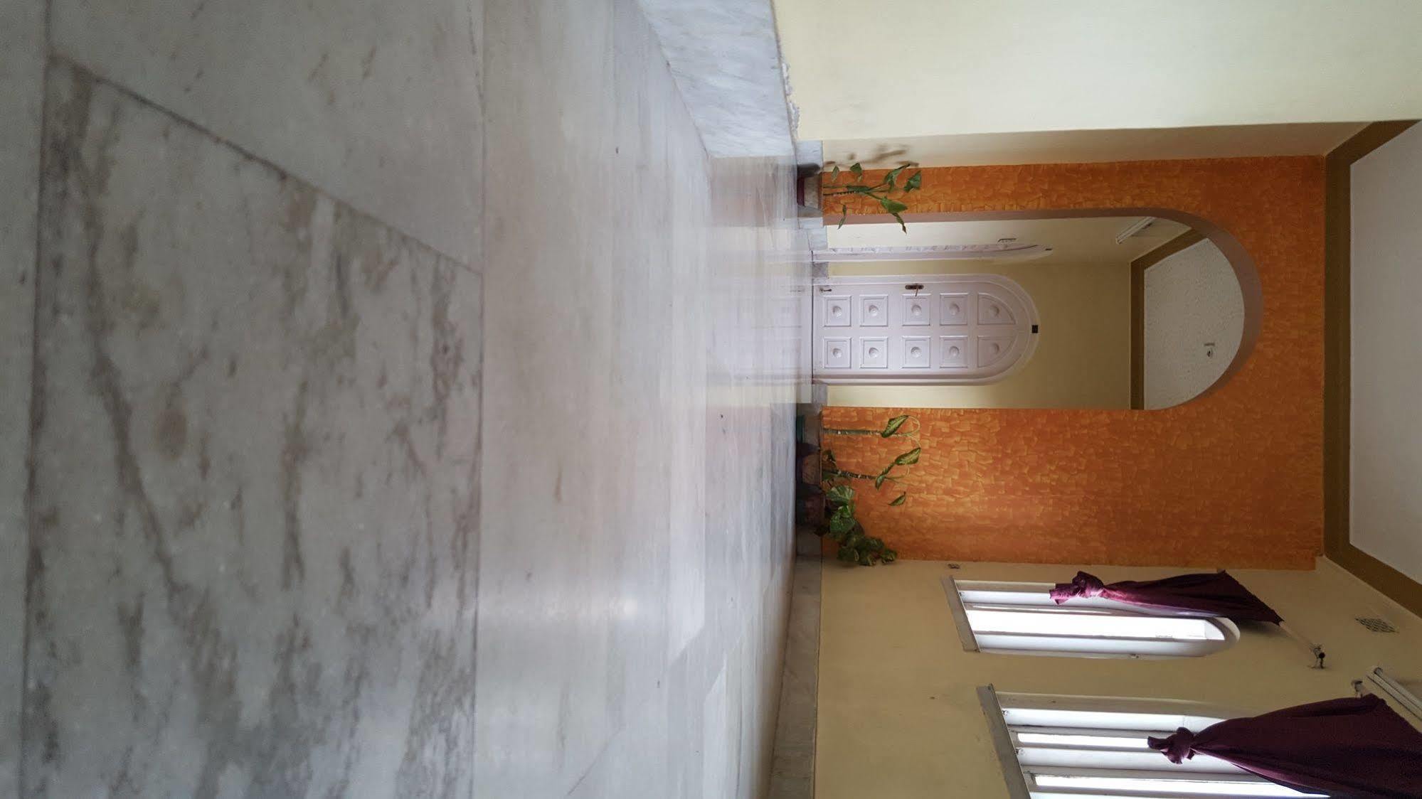 New Hotel White Palace Καλκούτα Εξωτερικό φωτογραφία