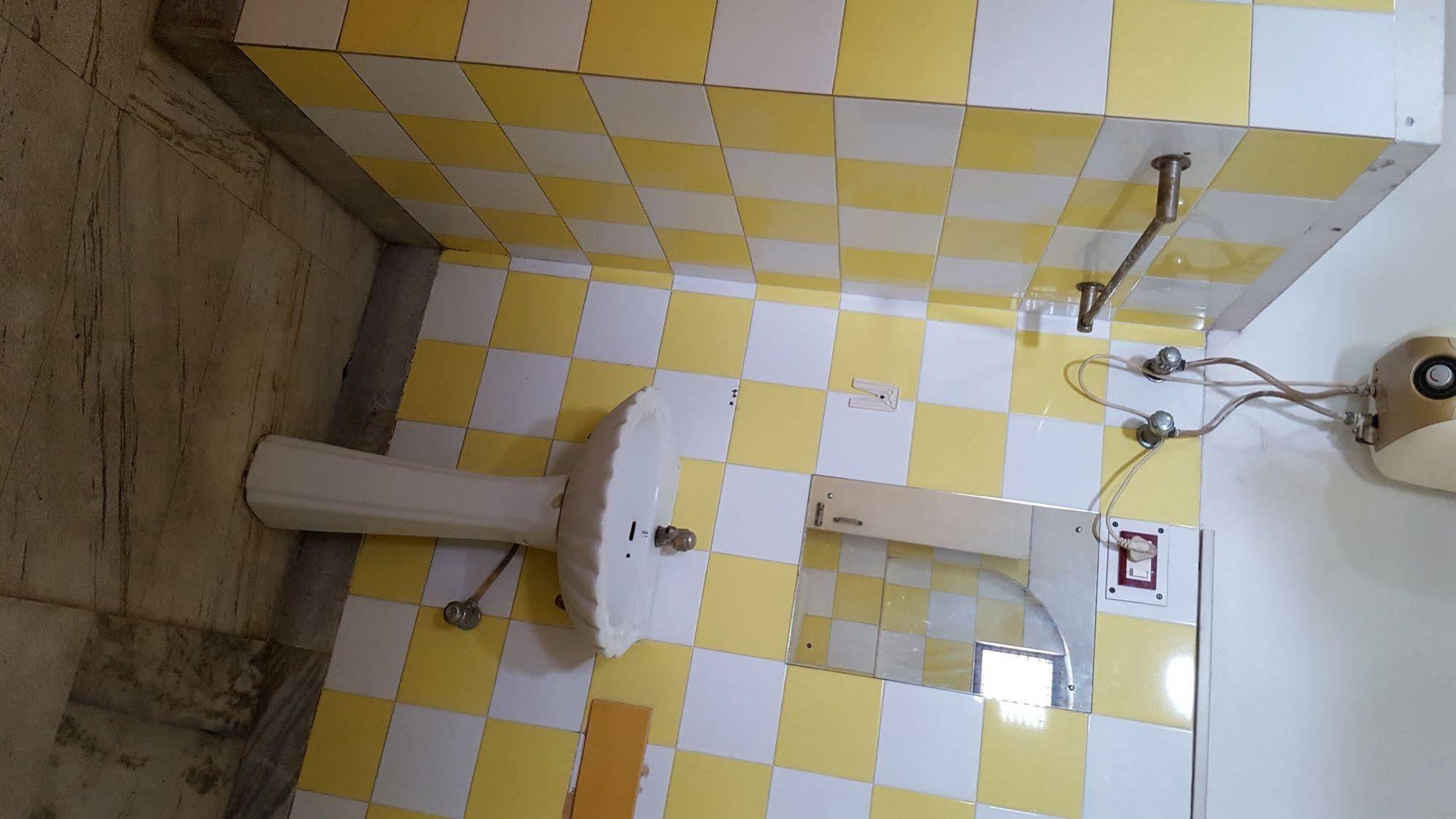 New Hotel White Palace Καλκούτα Εξωτερικό φωτογραφία
