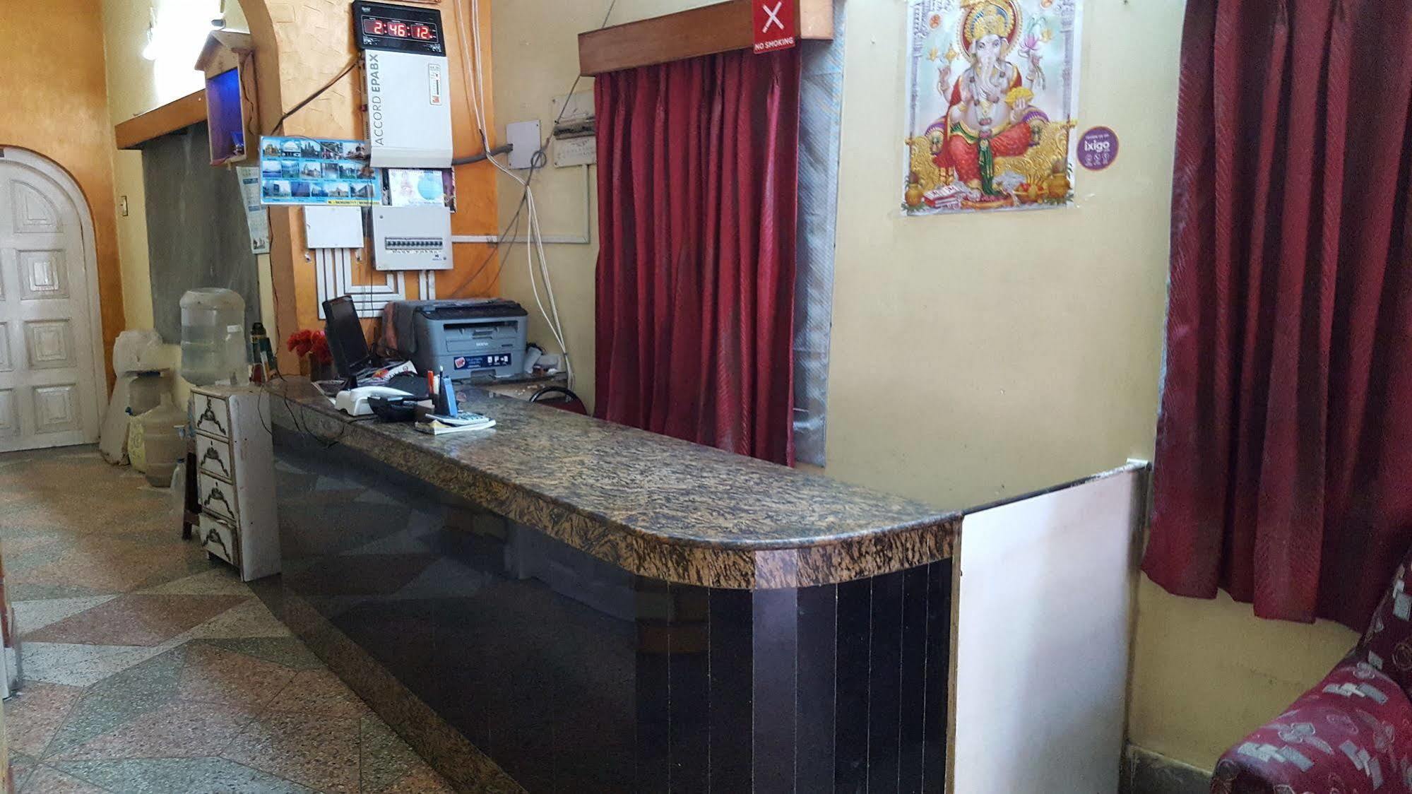 New Hotel White Palace Καλκούτα Εξωτερικό φωτογραφία