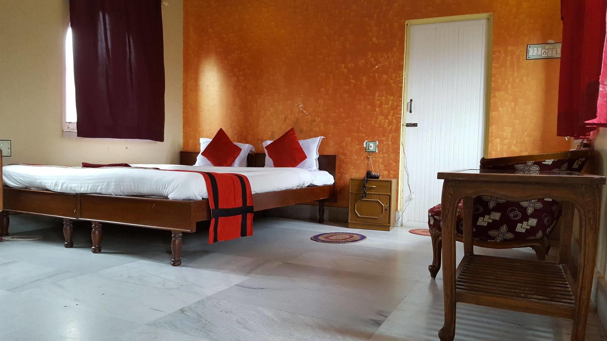 New Hotel White Palace Καλκούτα Εξωτερικό φωτογραφία