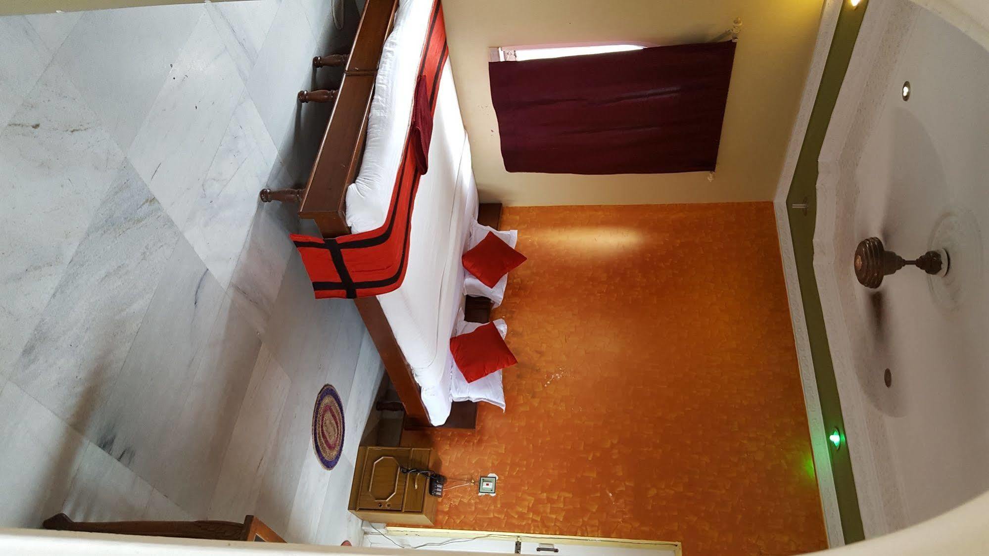 New Hotel White Palace Καλκούτα Εξωτερικό φωτογραφία